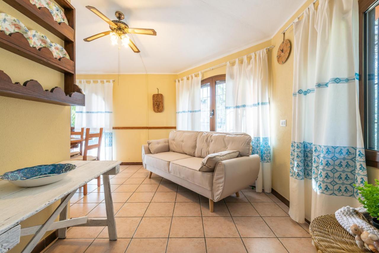 Villa Sureu Solanas  Bagian luar foto